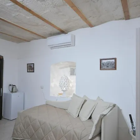 Nicole House *