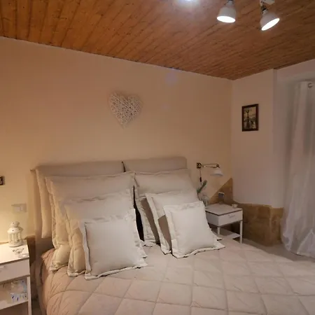 Nicole House Bed & Breakfast Bari