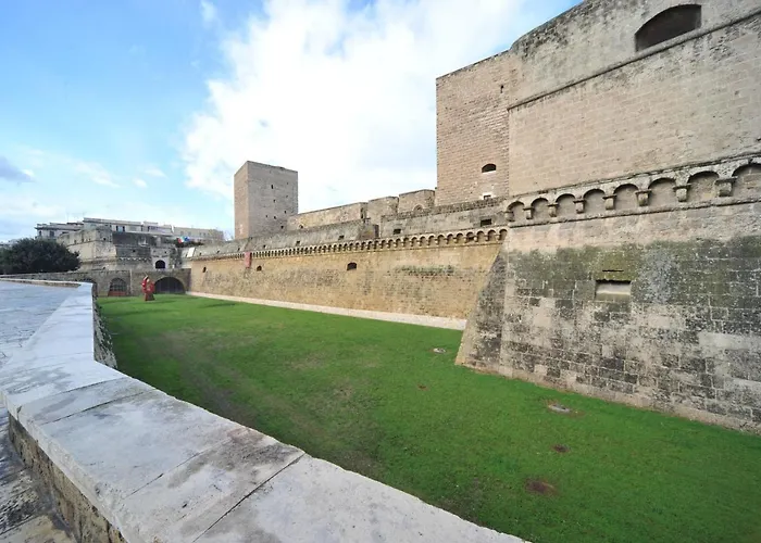 Nicole House 4* Bari